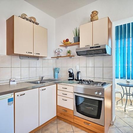 Apartments Irena Hvar Town Exterior photo