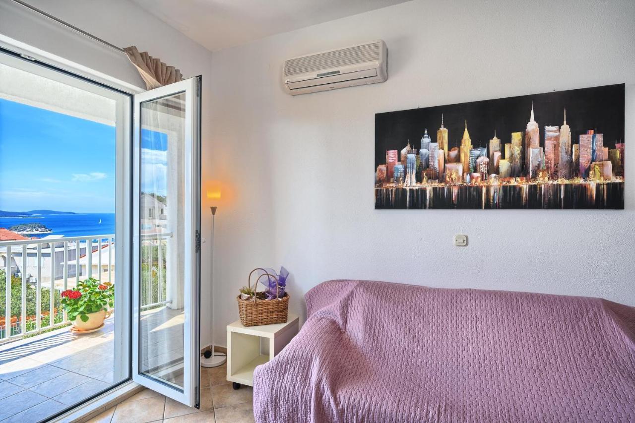 Apartments Irena Hvar Town Exterior photo
