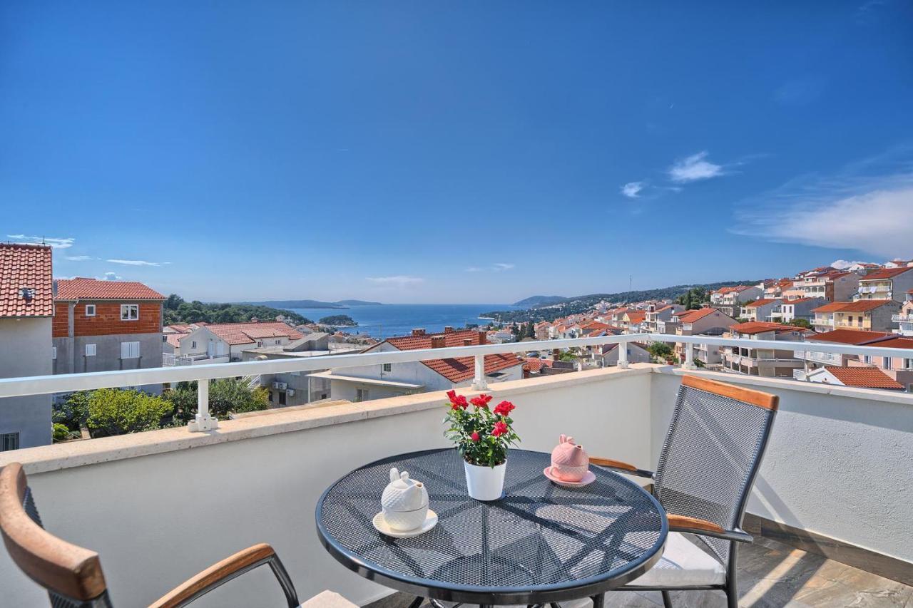 Apartments Irena Hvar Town Exterior photo