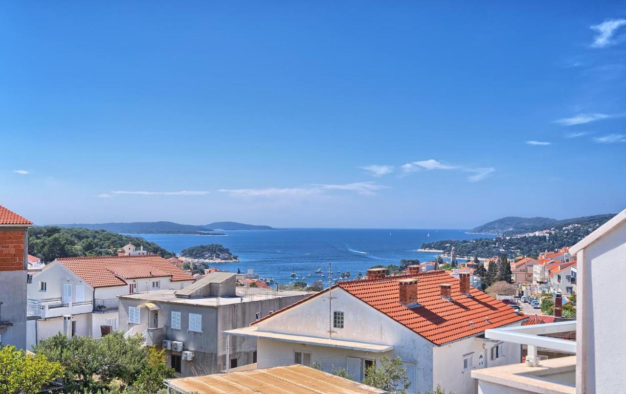 Apartments Irena Hvar Town Exterior photo