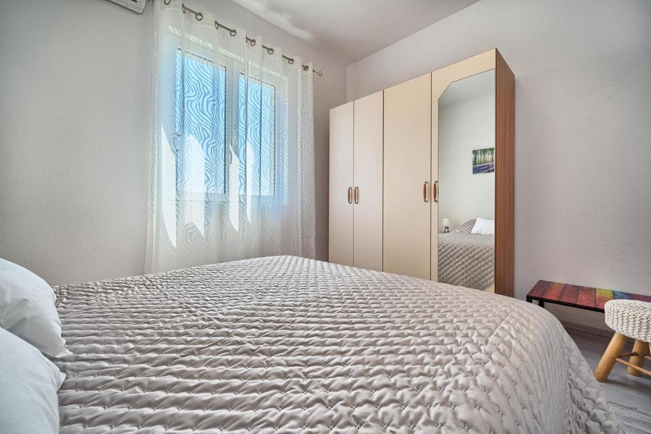 Apartments Irena Hvar Town Exterior photo