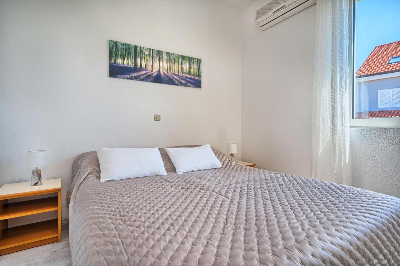 Apartments Irena Hvar Town Exterior photo