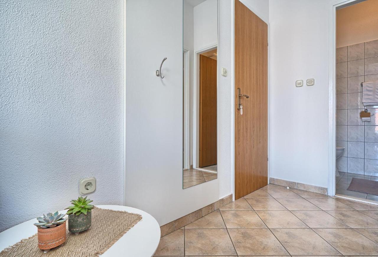 Apartments Irena Hvar Town Exterior photo