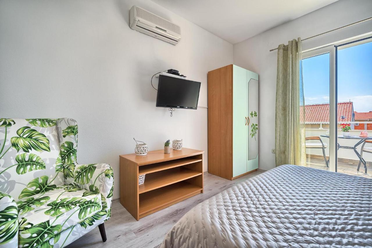 Apartments Irena Hvar Town Exterior photo