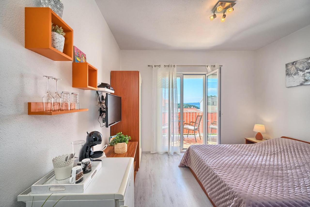 Apartments Irena Hvar Town Exterior photo
